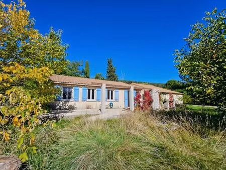 à vendre à st hippolyte de montaigu - maison de plain pied de 89m² sur 1200m² de terrain