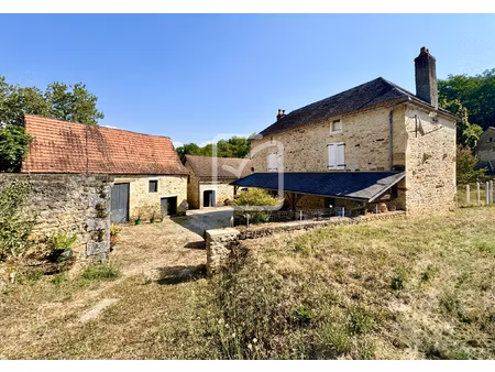 exclusivite - a deux pas de la dordogne  rare ensemble immob