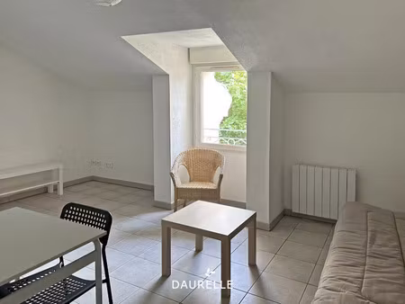 location appartement 1 pièce 24 m² à chateaurenard (13160)  480 €