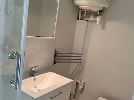 location meublée appartement 1 pièce 21 m² à lyon 8ème (69008)  537 €