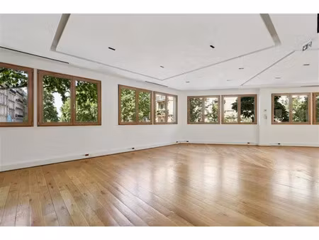 location bureau paris 18ème (75018) 225 m²