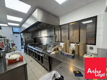 vente local commercial 150m2 anglet 64600 - 558260 € - surface privée