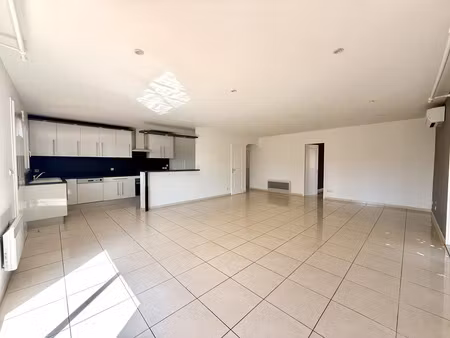 vente maison 4 pièces 95m2 trouillas 66300 - 295000 € - surface privée