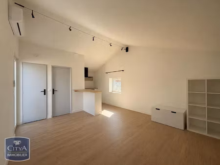 appartement à louer 1 pièce 25.27 m² - mâcon (71) - 450€