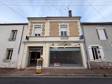 vente immeuble 200 m² à gien (45500)  159 900 €
