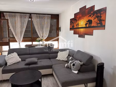 appartement t3 de 66 m²  4e étage avec ascenseur  parking et c