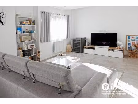 appartement t3 centre avec terrasse cave + parking