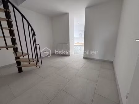 duplex de 23 60 m² à besse-sur-issole