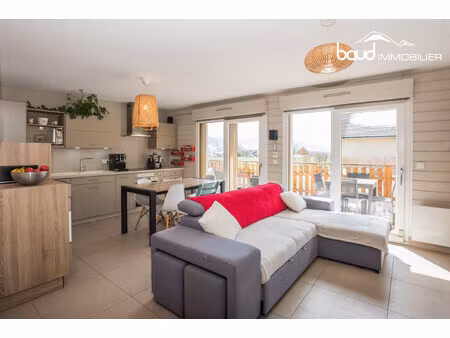 agréable t3 avec belle terrasse et vue