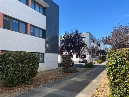 location bureau st herblain 225 m²