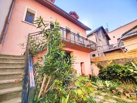 maison de ville à grenoble avec jardin  garage et dépendance de 80 m²