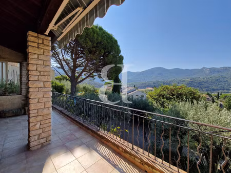 maison avec superbe vue à vendre à nyons