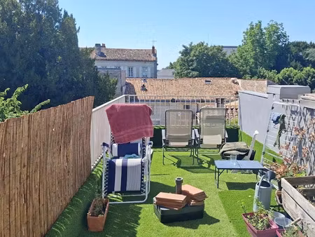 vente immeuble 9 pièces 216 m² à angouleme (16000)  310 000 €