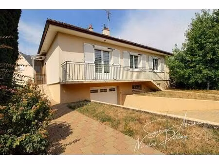 maison sur sous-sol total avec jardin clos