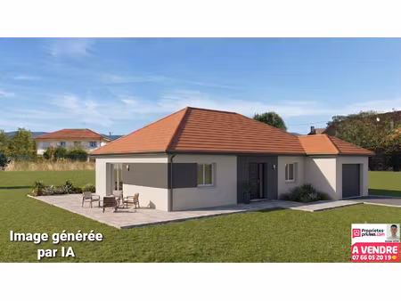 terrain 703 m²
