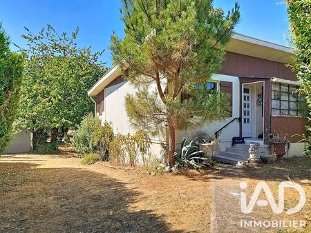maison à charmoy (89400)