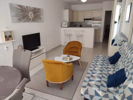 location appartement 1 pièce 36 m² à antibes (06160)