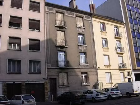 à louer appartement 52 16 m² – 724 € |metz