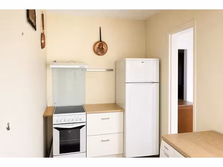 vente appartement 5 pièces 167 m² à concarneau (29900)  325 000 €