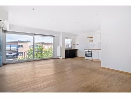 appartement te koop in stabroek met 3 slaapkamers