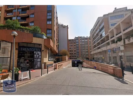 parking à louer - toulouse (31) - 124€