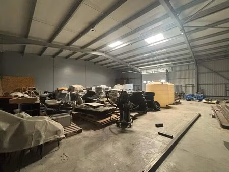location local d’activités avignon 84140 450m²