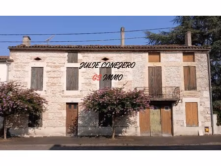 maison de village de 250 m2 avec terrain de 1 600 m2 fort potentiel