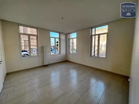 appartement à louer 3 pièces 93.38 m² - saint-quentin (02) - 820€