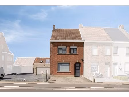 huis te koop in meulebeke met 3 slaapkamers