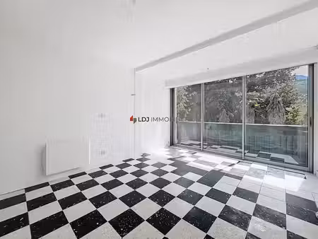 vente appartement 2 pièces 38 m² à vernet-les-bains (66820)  45 000 €