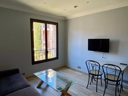 location appartement 1 pièce 19 m² à aix-en-provence (13100)