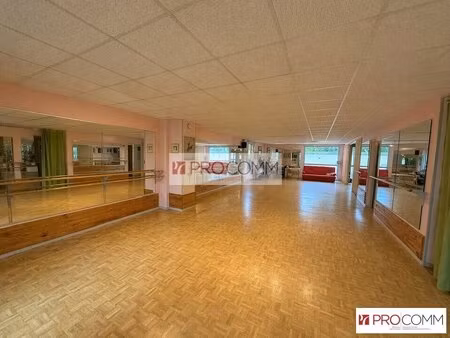 location commerce chartres 28000 126m²