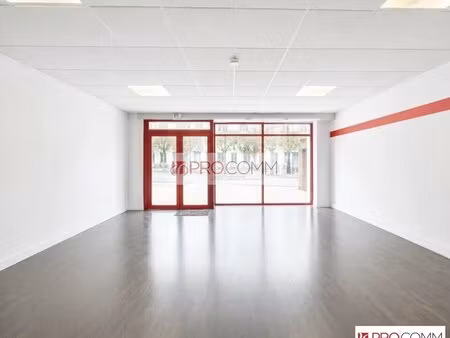 location commerce chartres 28000 57m²