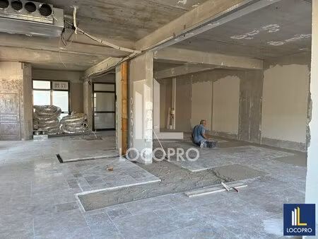 location commerce puget sur argens 83480 69m²