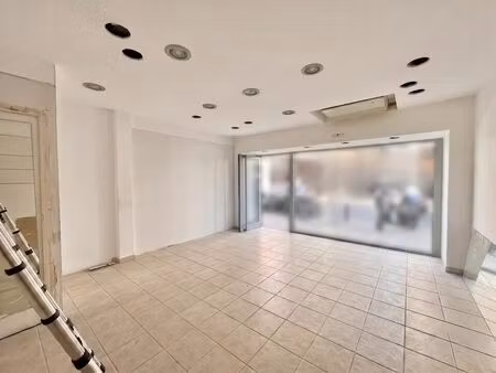location commerce saint raphael 83700 48m²