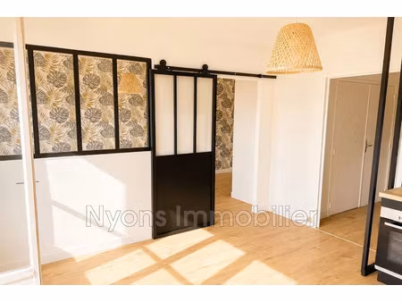 vente appartement 2 pièces 32 m² à nyons (26110)  129 000 €