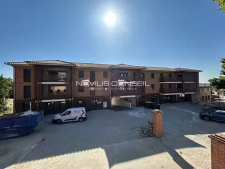 location commerce rouffiac-tolosan 31180 153m²