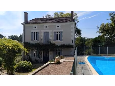 charmante maison bourgeoise avec piscine