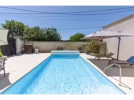 charmante maison de village de 3 chambres avec piscine près de jarnac