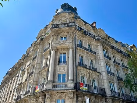 location bureaux 207 m²