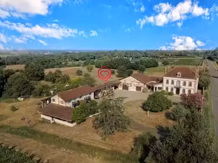 propriété de luxe avec 14 chambres et piscine au cœur d'armagnac