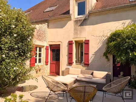 le jardin du tulipier- une maison bourguignonne & son jardin bucolique