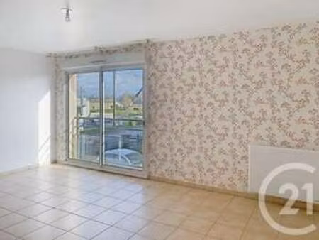 location appartement 2 pièces à lanvallay (22100) : à louer 2 pièces / 46m² lanvallay