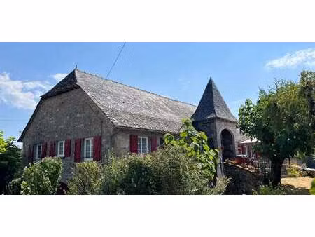 maison avec piscine et terrasse argentat (19)