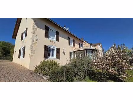 maison avec jardin et terrasse badevel (25)