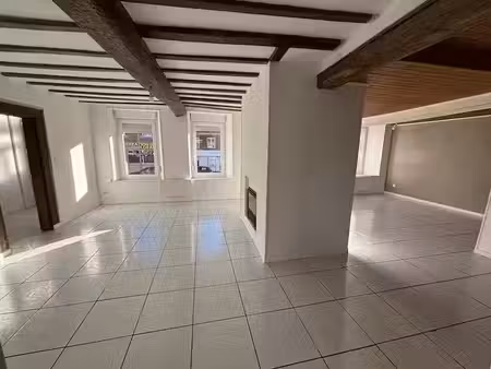 location maison 5 pièces 110 m² à wignehies (59212)  675 €