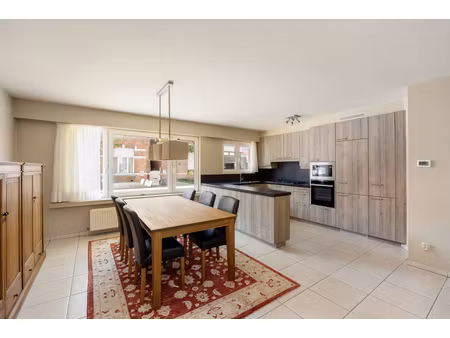appartement te koop in ekeren met 3 slaapkamers