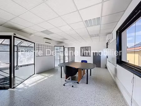 location locaux professionnels 70 m² à tassin-la-demi-lune (69160)  nan €