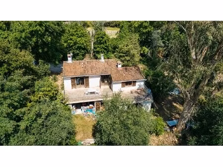 sous offre tsl immo - tourrettes sur loup : a vendre maison au calme absolu !