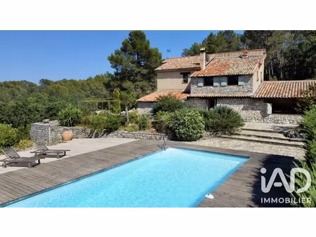 vente maison traditionnelle 9 pièces